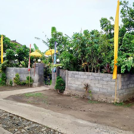 Angga Guest House Pemuteran Екстериор снимка