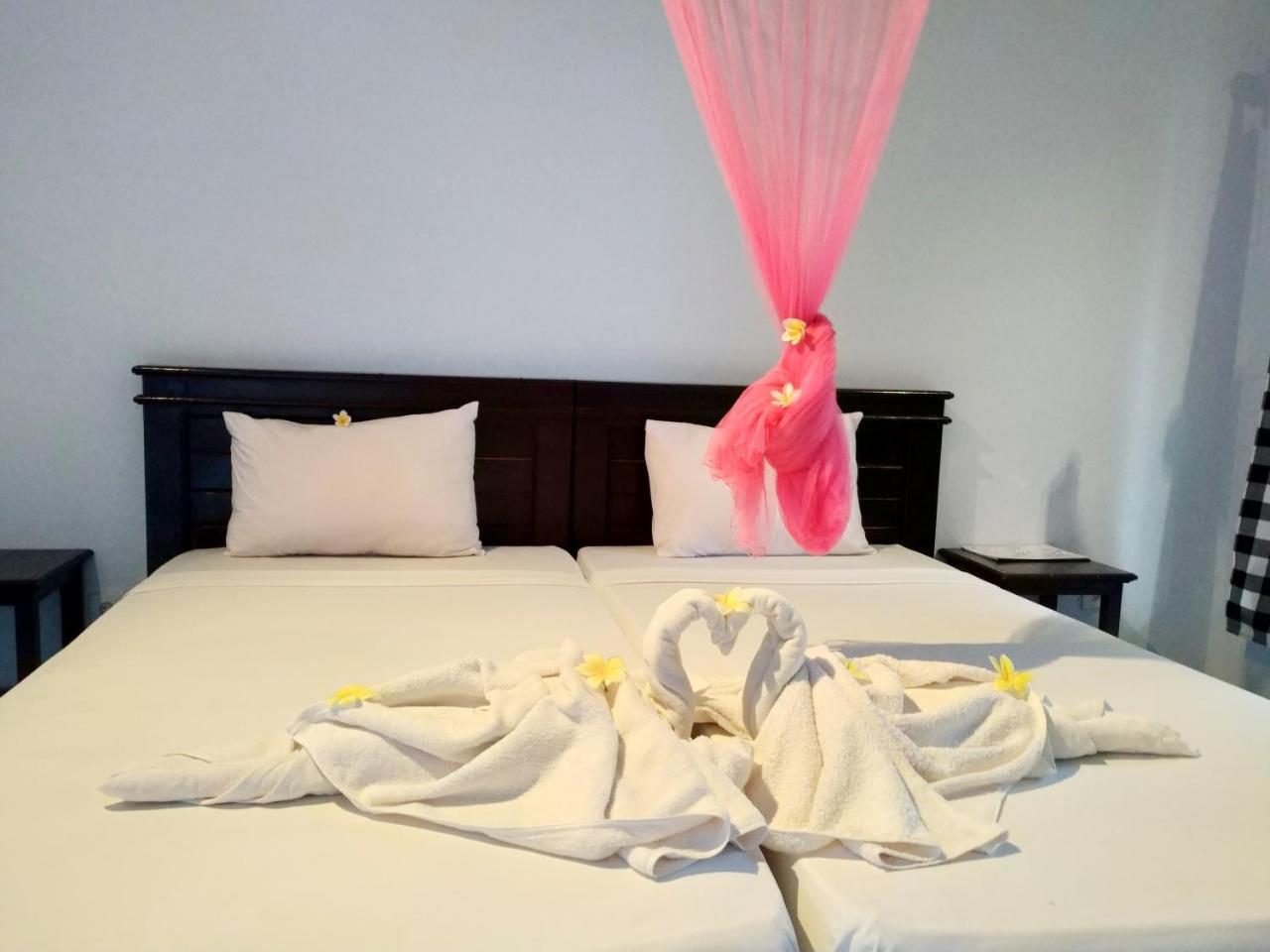 Angga Guest House Pemuteran Екстериор снимка