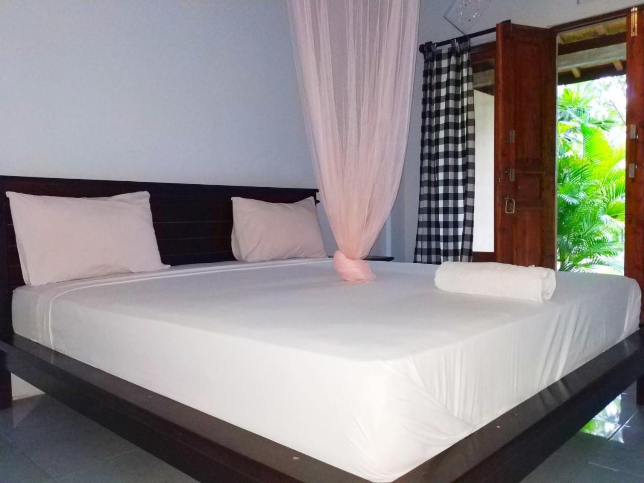 Angga Guest House Pemuteran Екстериор снимка